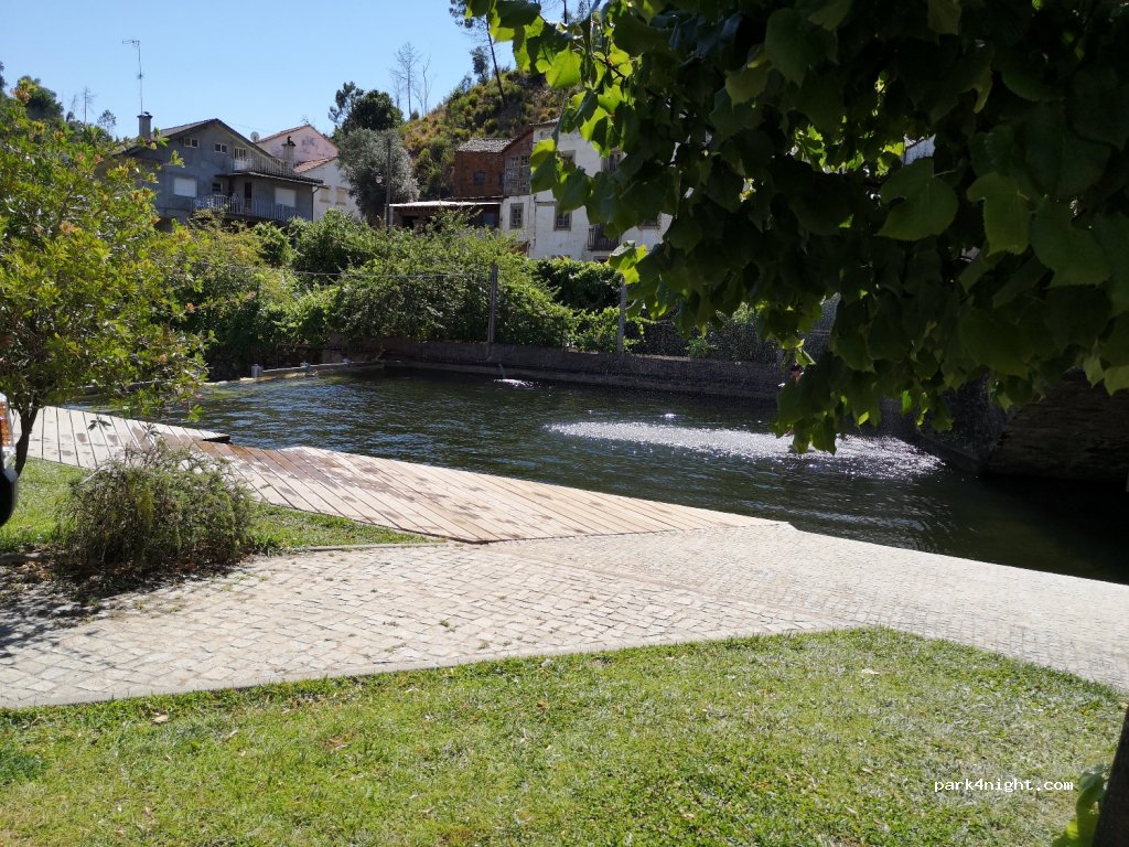 (3330) Alvares - Largo Soito — foto
