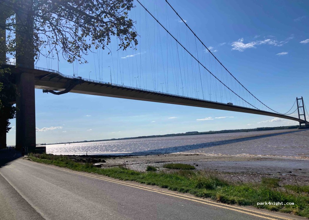 (HU13 0HE)  - Cliff Road — foto 4