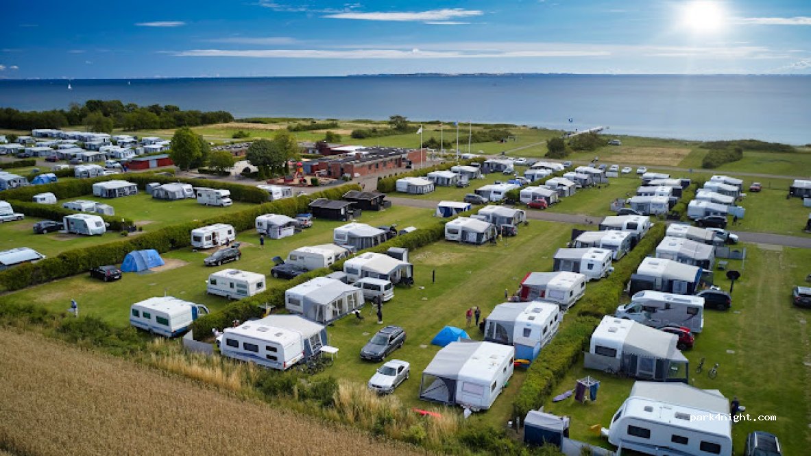 Hygge Strand Camping — foto