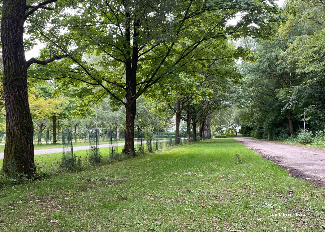(85774) Unterföhring - Erlbachstraße — foto