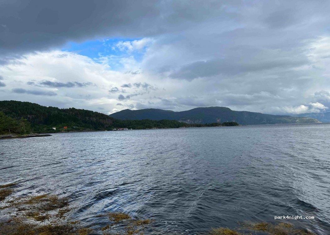 (6953) Leirvik I Sogn - Unnamed Road — foto 3