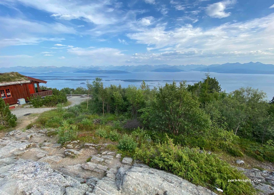 (6411) Molde - 185 Vardevegen — foto