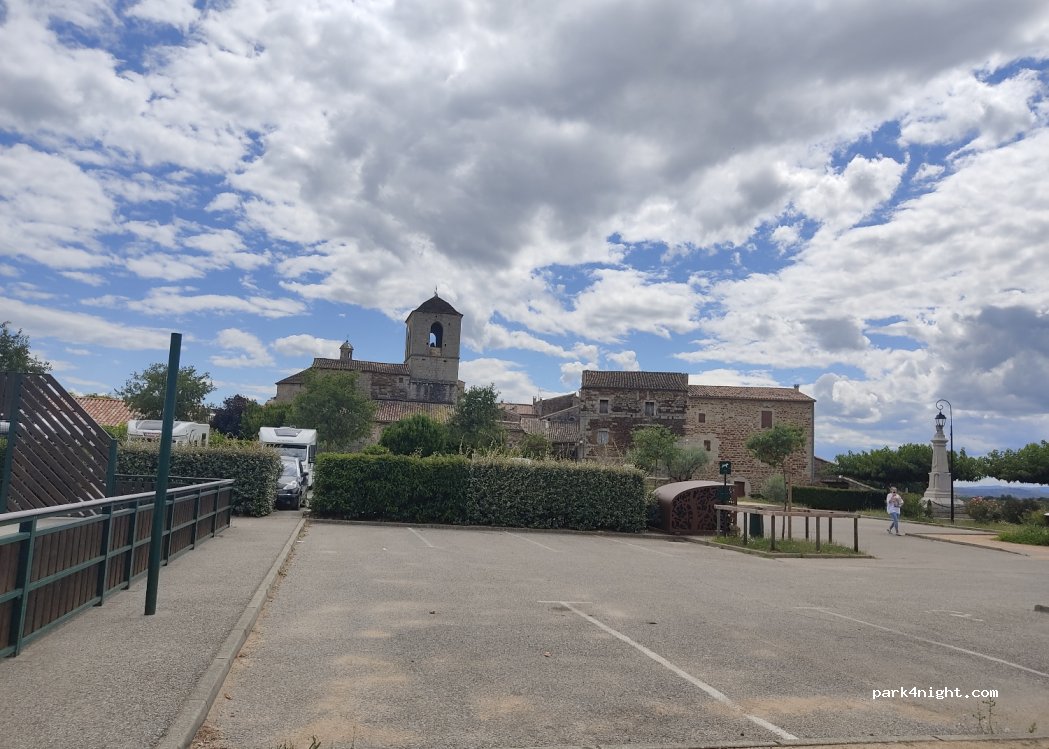 (07110) Vinezac - 24 Le Village — foto 2