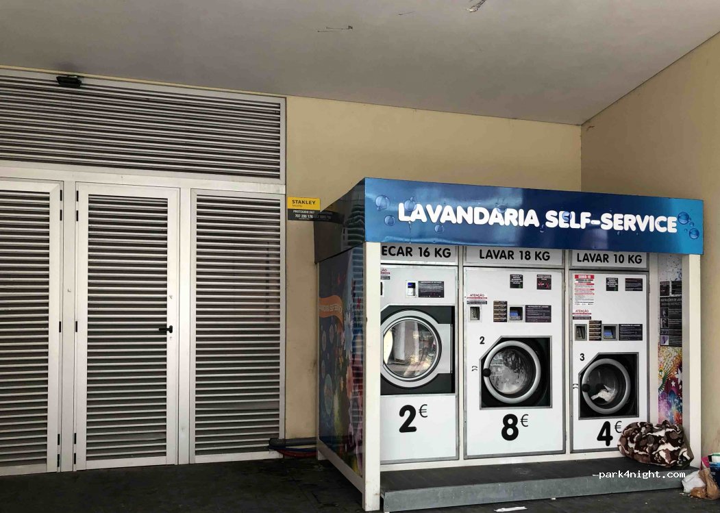 (2450-111) Nazaré - 34 Avenida Vieira Guimarães — foto