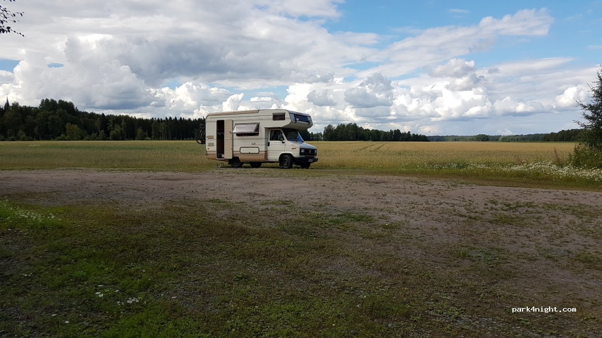 (27710)  - 306 Kirkkosaarentie — foto