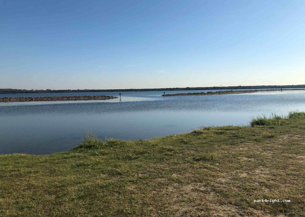 (3233) Oostvoorne - 562 Noordoever Oostvoornse Meer — foto