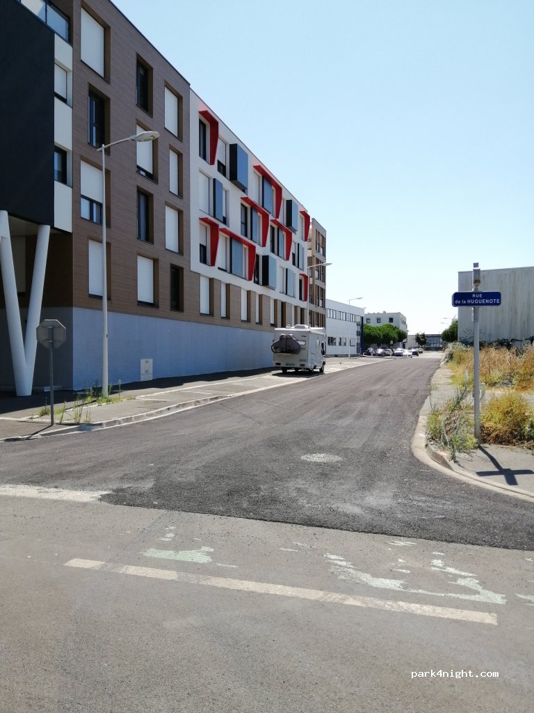 (17000) La Rochelle - 29 Rue de la Huguenote — foto