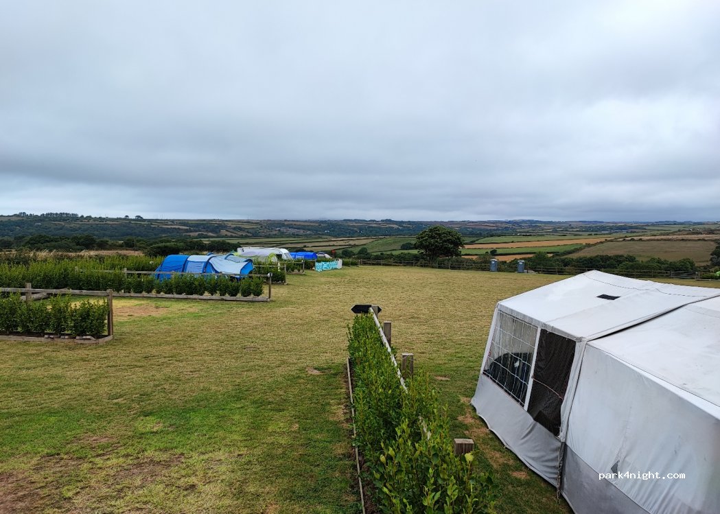 Hillcrest Views Campsite — foto