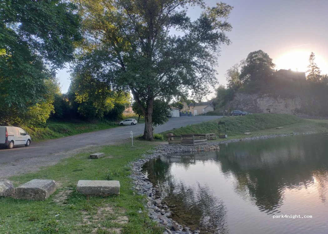 (86320) Lussac-les-Châteaux - 6 Rue du Château — foto 2