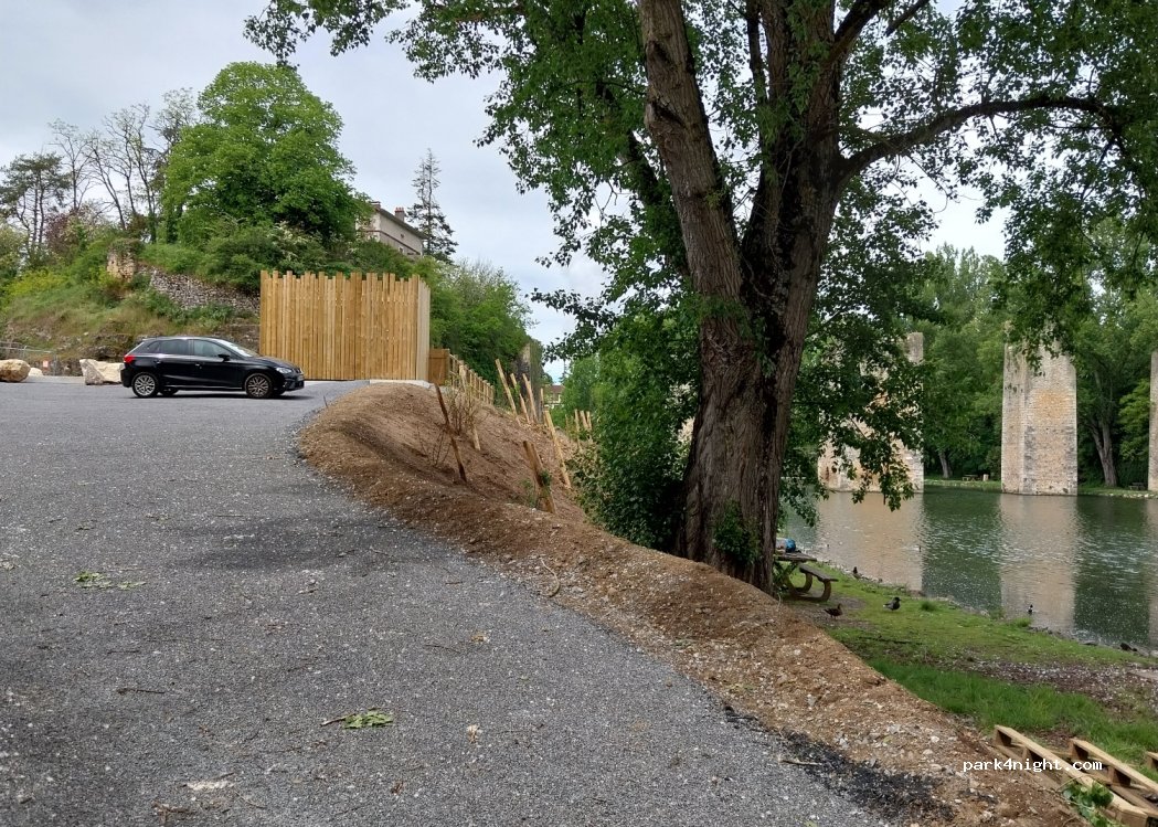 (86320) Lussac-les-Châteaux - 6 Rue du Château — foto 3