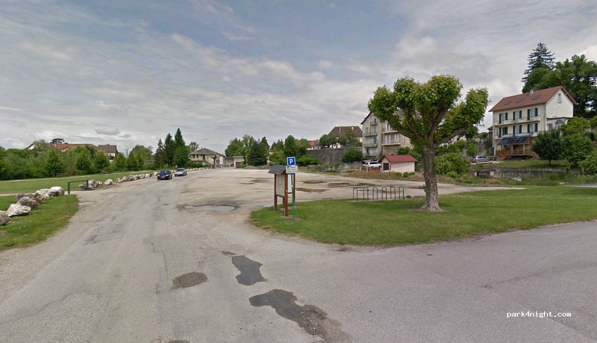 (73240) Saint-Genix-sur-Guiers - 257 Place de la Bouverie — foto