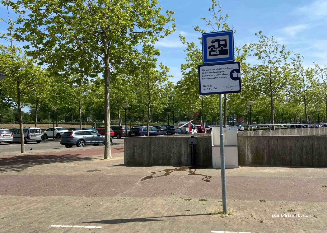 Camperplaats Boulevard Noord Bergen Op Zoom — foto 3