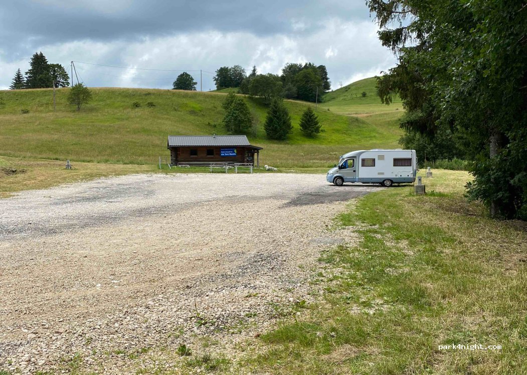 Aire de camping-car La Pesse — foto
