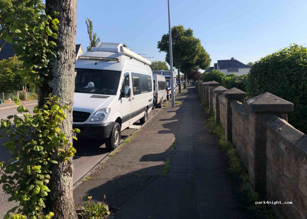 (CF62 7HN) Barry - 31 Jenner Road — foto 2