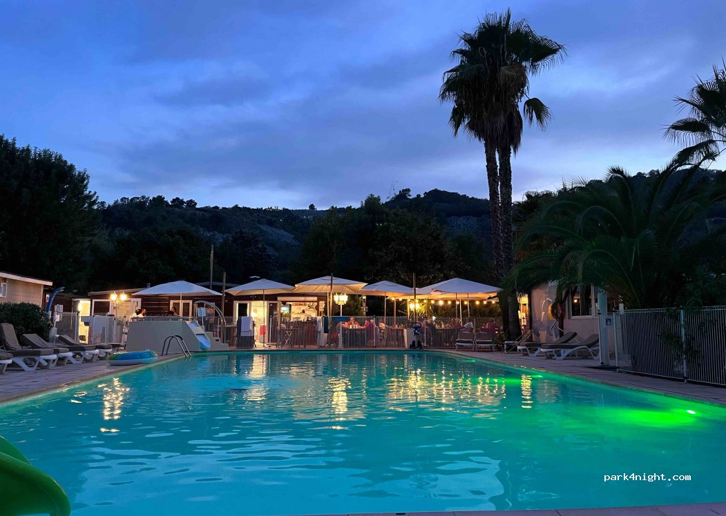 Camping Le Parc Des Monges — foto 4