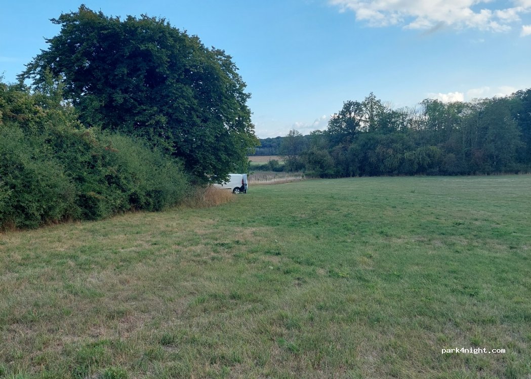 (5630) Cerfontaine - Unnamed Road — foto 2