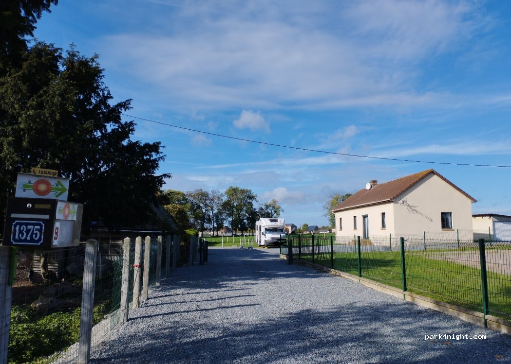 (76330) Petiville - 9 Rue des Dix Huit Acres — foto 2