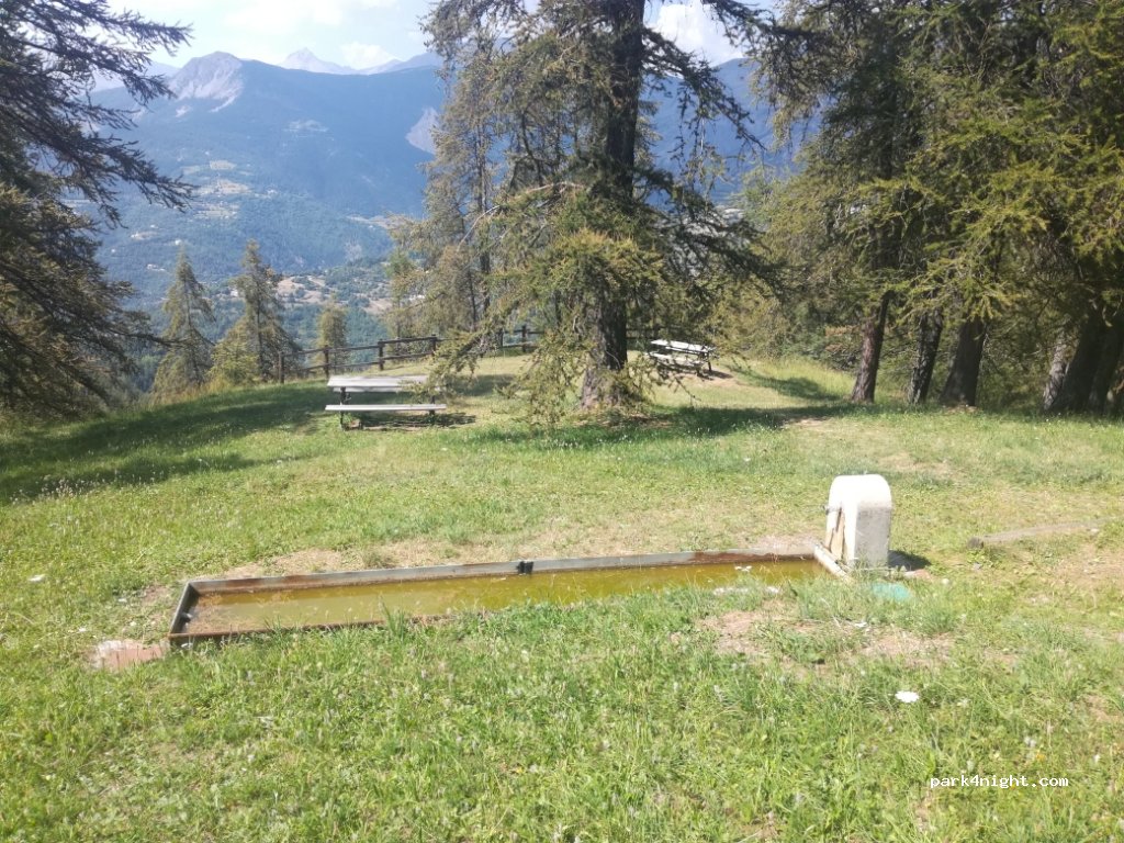 (06470) Guillaumes - D28 — foto
