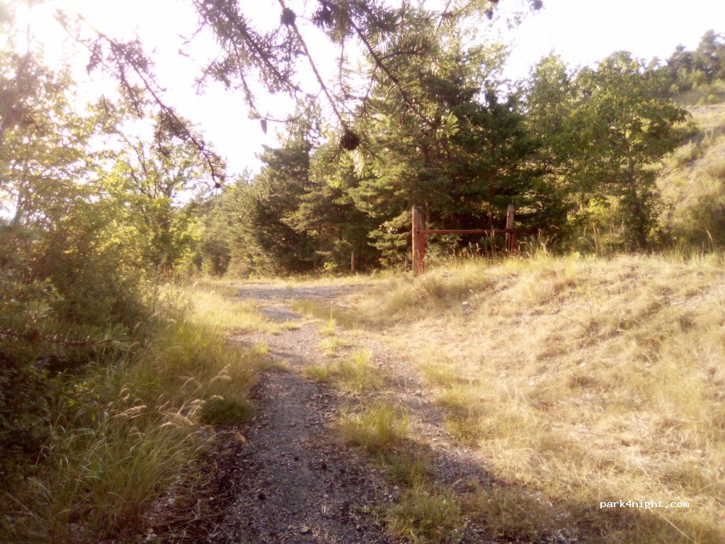 (38710) Lavars - Unnamed Road — foto
