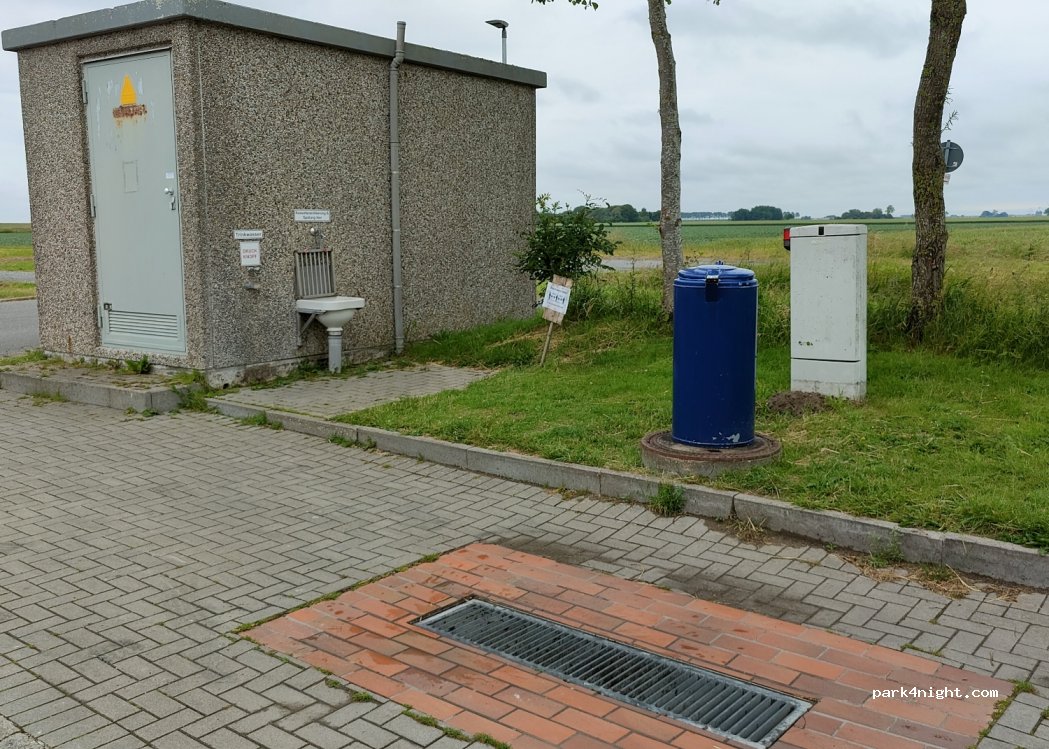 Wohnmobilstellplatz an der Nordseestraße - Parkplatz 2 — foto
