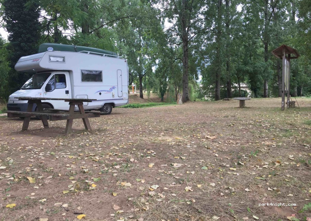 (24640) Sainte-Eulalie-d'Ans - Les Chaumes — foto 2