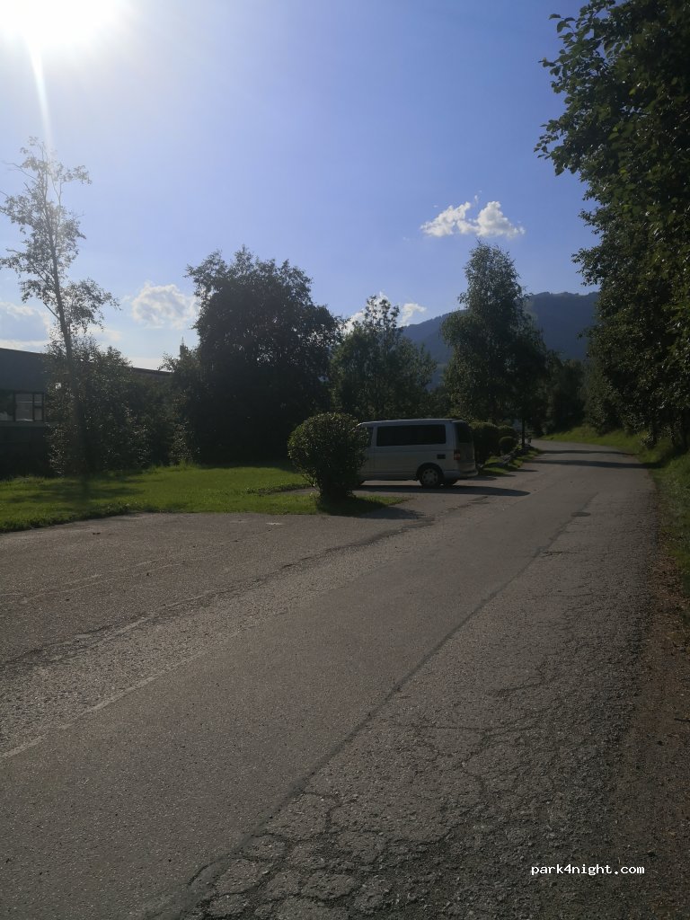 (5671) Bruck an der Großglocknerstraße - 4 Waagstraße — foto