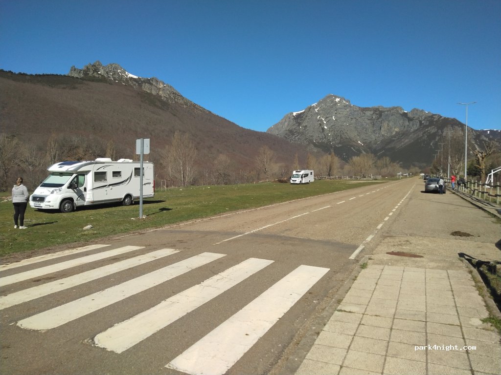 (24855) Puebla de Lillo - 31 LE-333 — foto 3