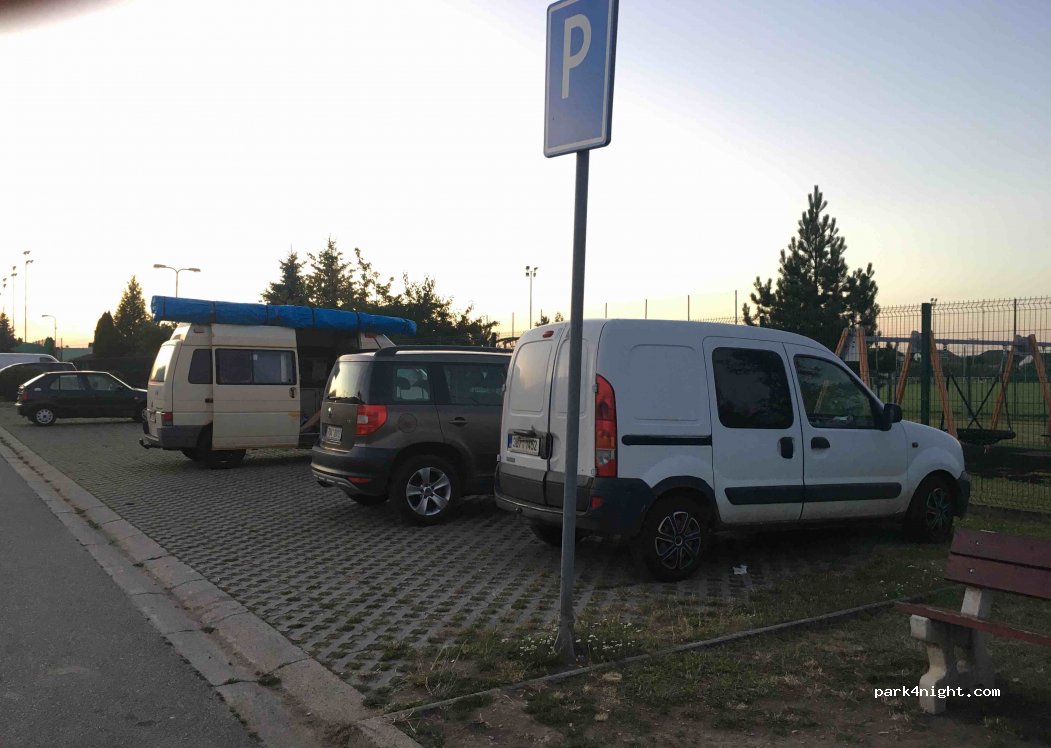 (691 03) Rakvice - 922 Dolní — foto