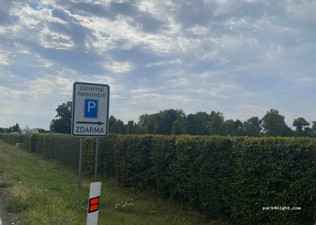 (691 03) Rakvice - 922 Dolní — foto 3