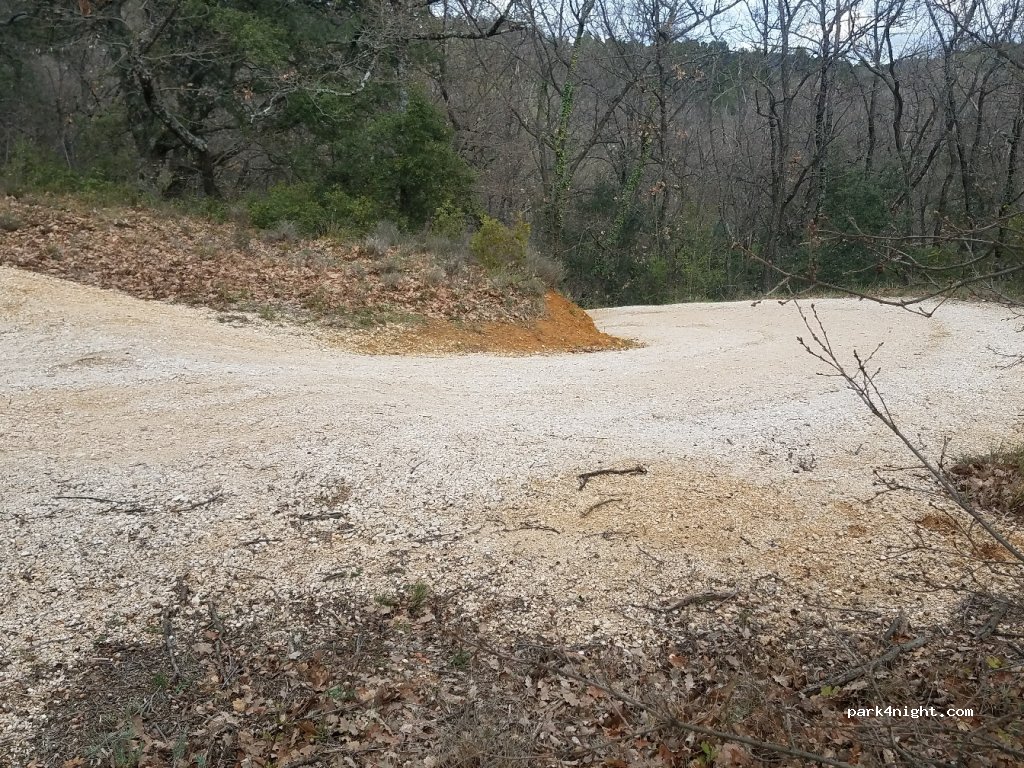 (84400) Villars - Unnamed Road — foto 2