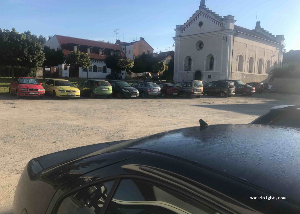 (684 01) Slavkov u Brna - U Synagogy — foto 2