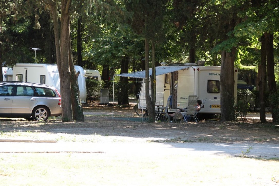 Camping VivaCamp la Laune les Avignon — foto 2