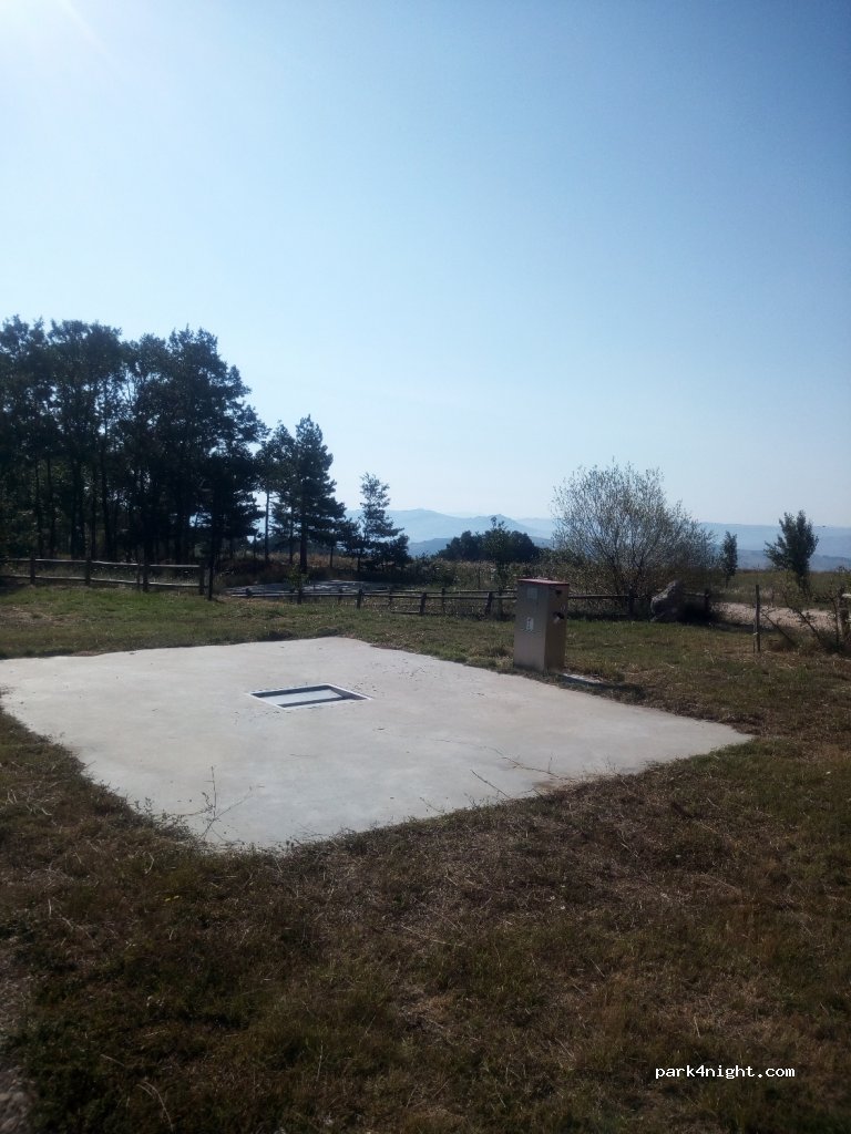 Area Camper Comunale Civitacampomarano — foto
