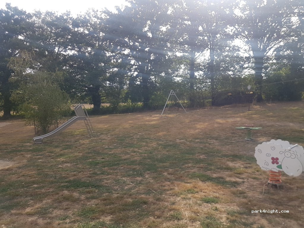 (03160) Saint-Plaisir - Le Monsiaux — foto 3