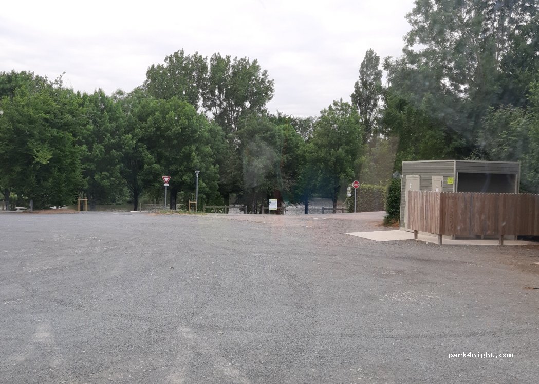 (79130) Secondigny - 6-7 Rue de la Mélusine — foto 2