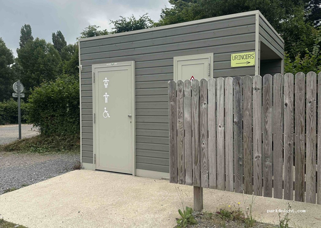 (79130) Secondigny - 6-7 Rue de la Mélusine — foto 5