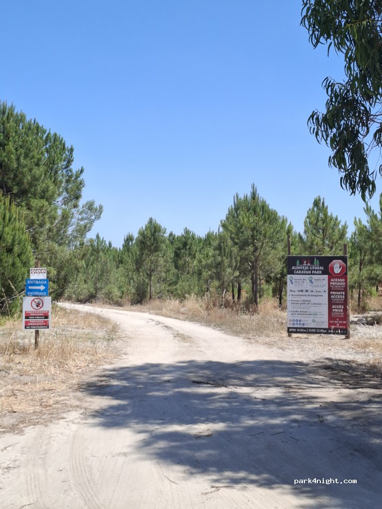 Alentejo Litoral Caravan Park — foto