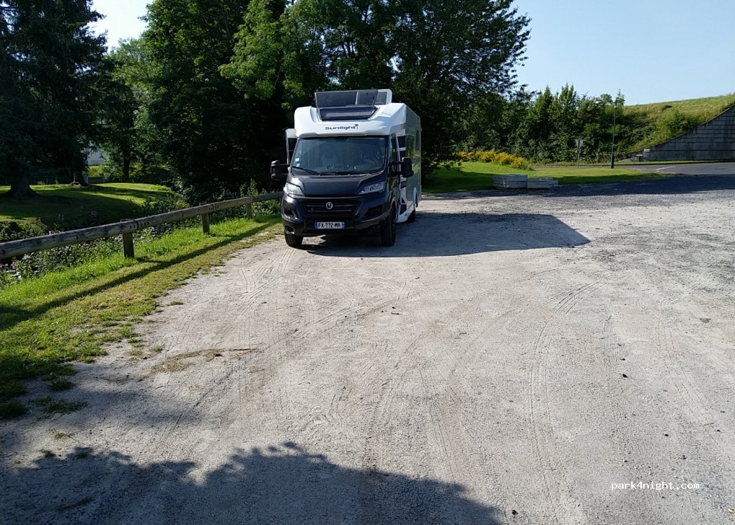 (63210) Nébouzat - 3 Rue Charles de Gaulle — foto 2