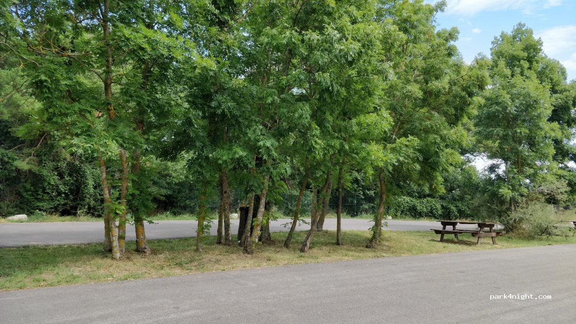 (05500) Poligny - N85 — foto