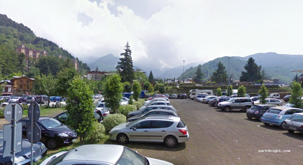 (12015) Limone Piemonte - 50 Via Cuneo — foto