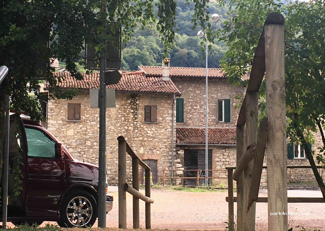 (6834) Morbio Inferiore - 4 Via Maestri Comacini — foto 2