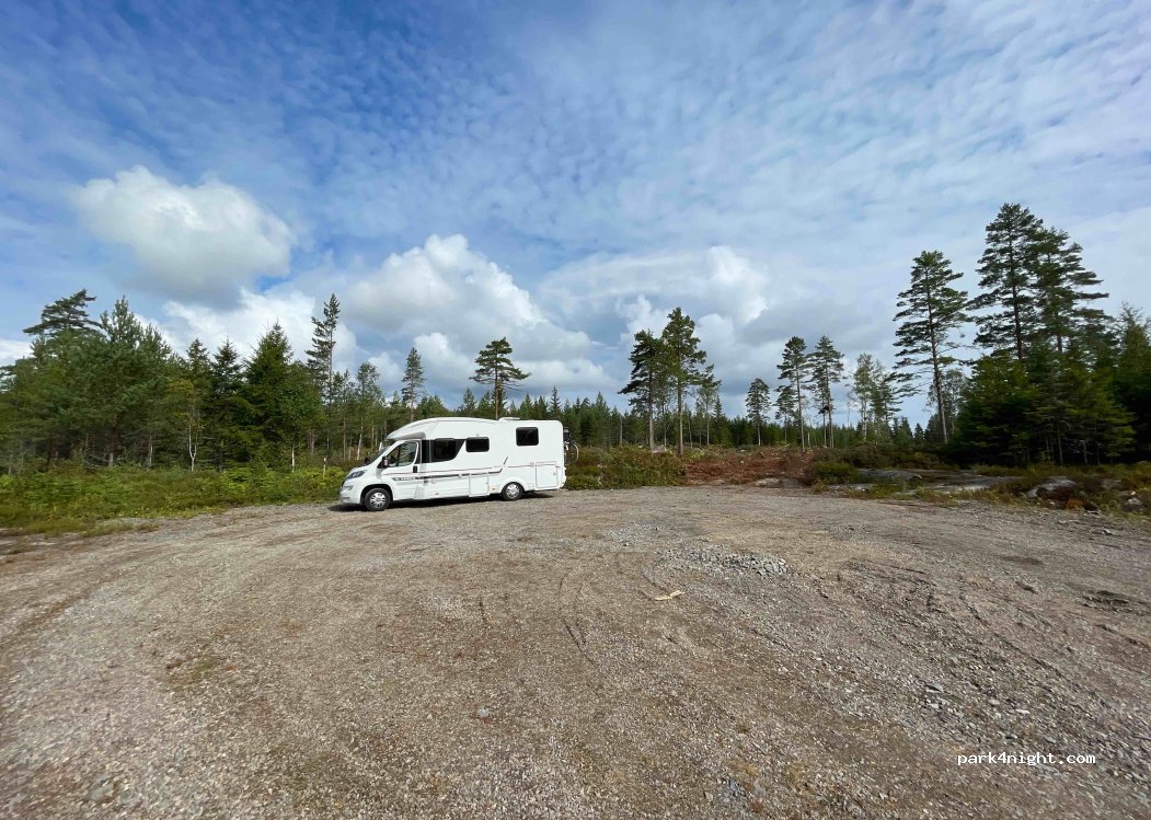 (695 94)  - 2 Lövön Svenljungsängen — foto 4