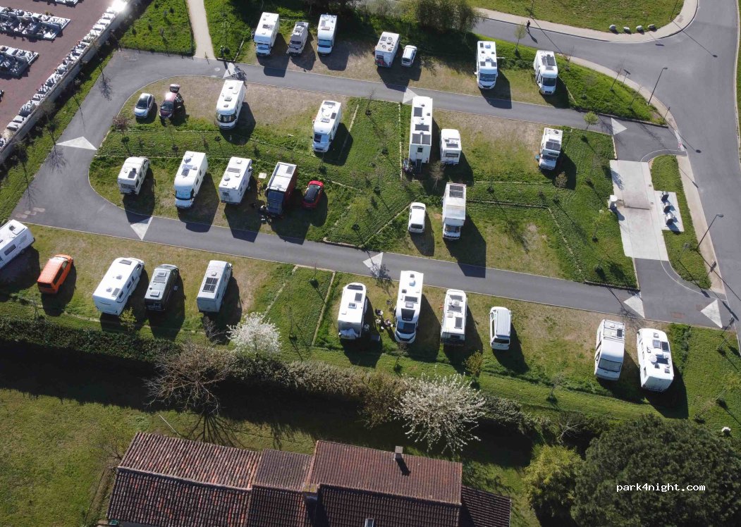 Aire camping-cars Albi — foto 3