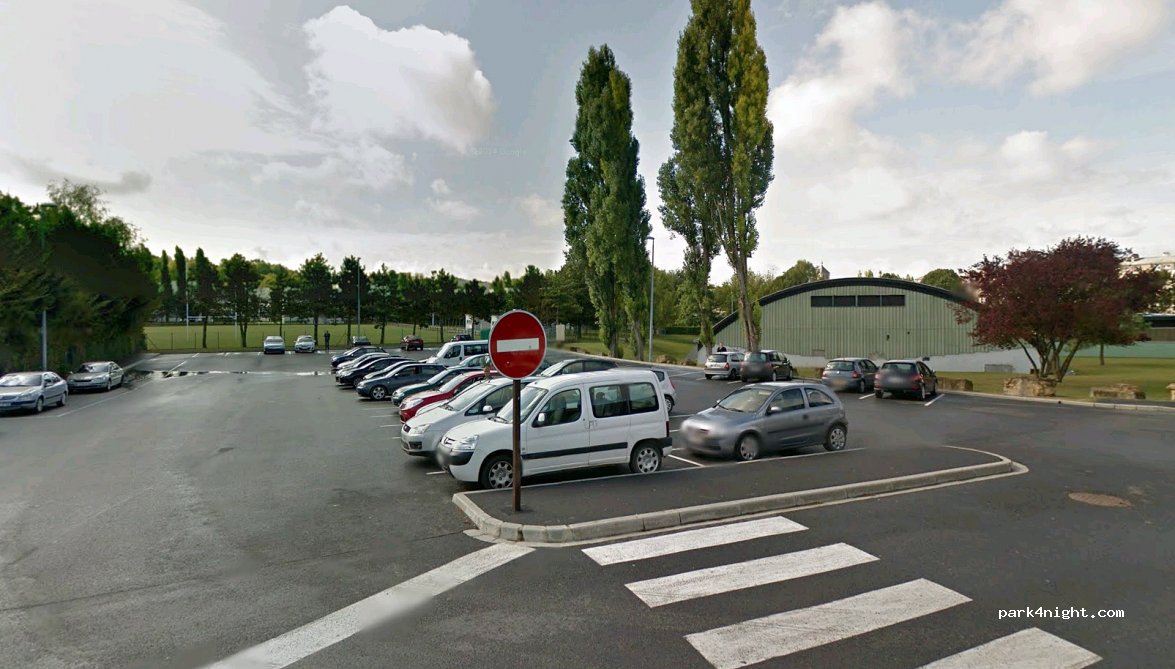 (08300) Rethel - 13-15 Rue Normandie Niemen — foto
