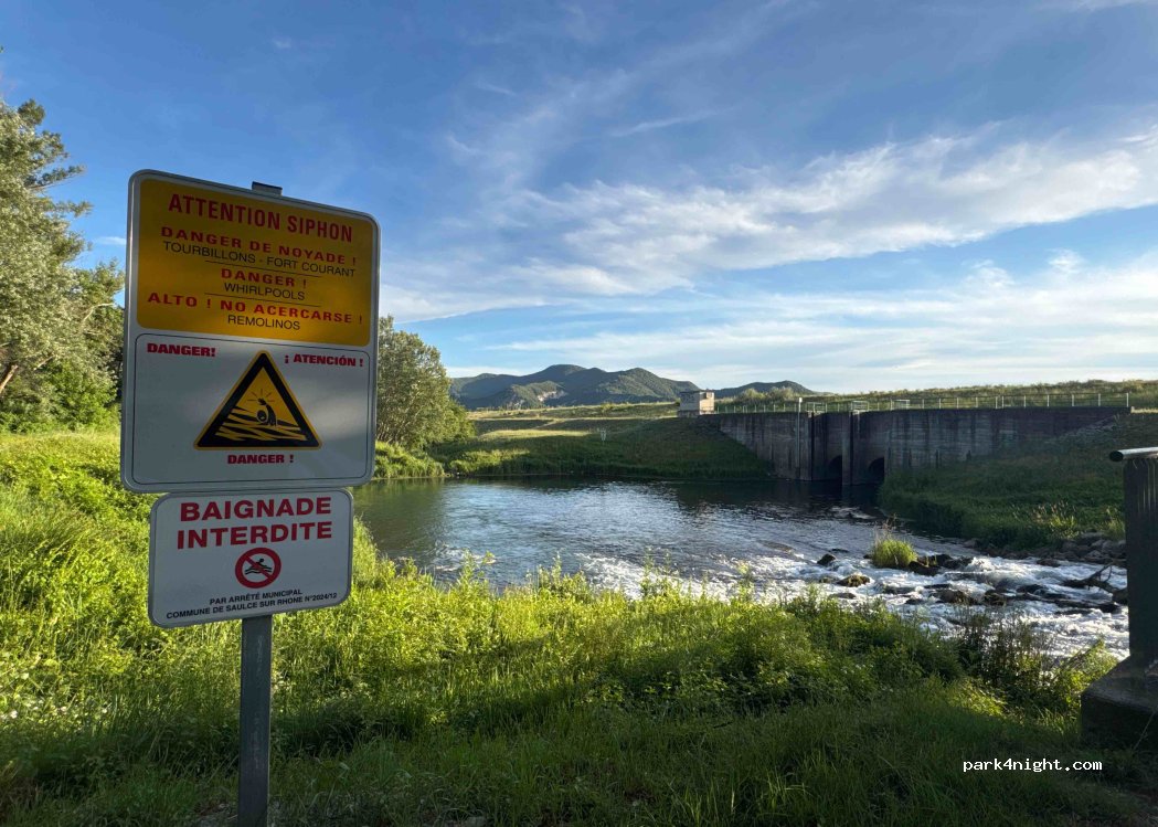 (26270) Saulce-sur-Rhône - Unnamed Road — foto 4