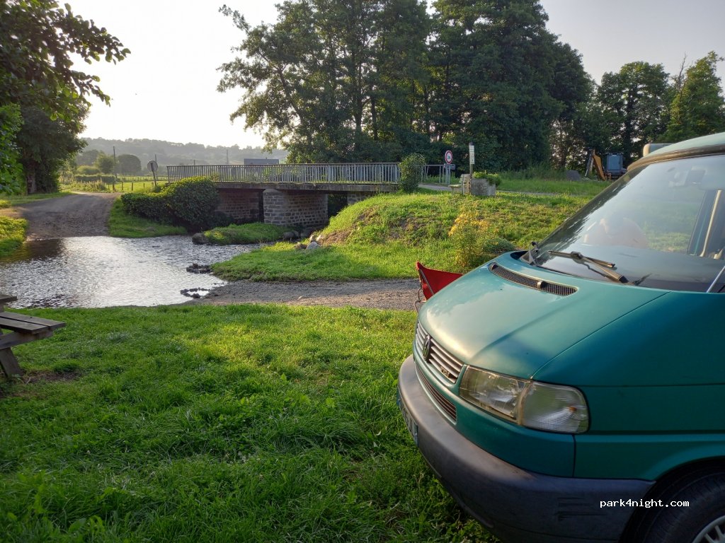 (63210) Saint-Bonnet-prés-Orcival - Farges — foto 2