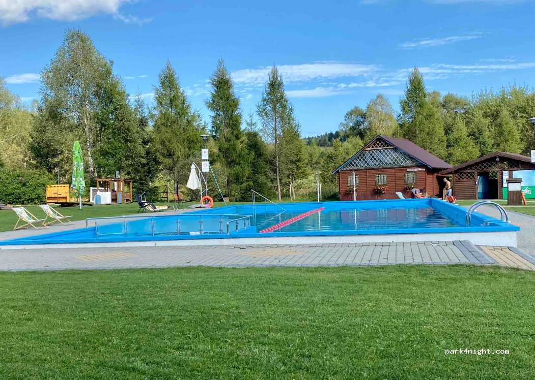 Camping  Domki w lesie, Tylicz — foto 3