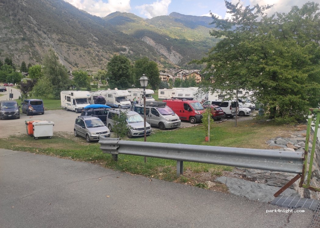 Parcheggio per camper Morgex — foto 2