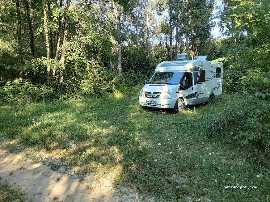 ()  - Unnamed Road — foto