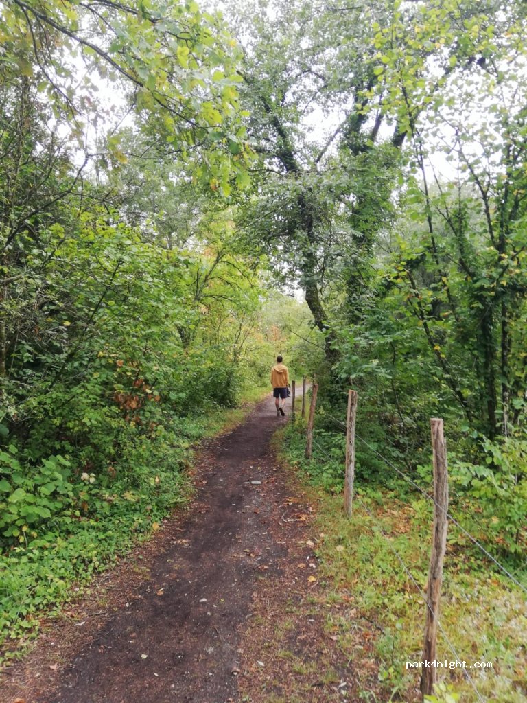 (1288) Aire-la-Ville - Unnamed Road — foto